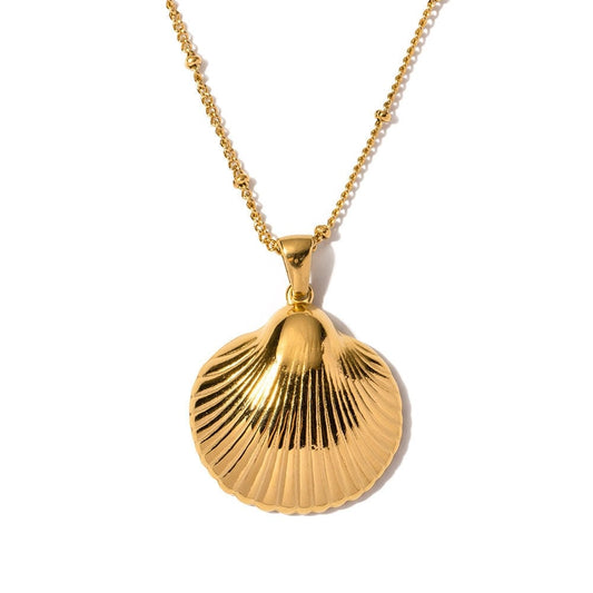 18k Gold Plated Large Shell Necklace
